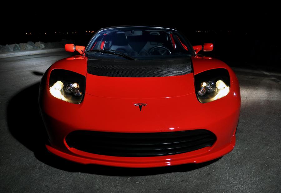  Tesla Roadster Sport 2010 года  (фото 12 из 66)